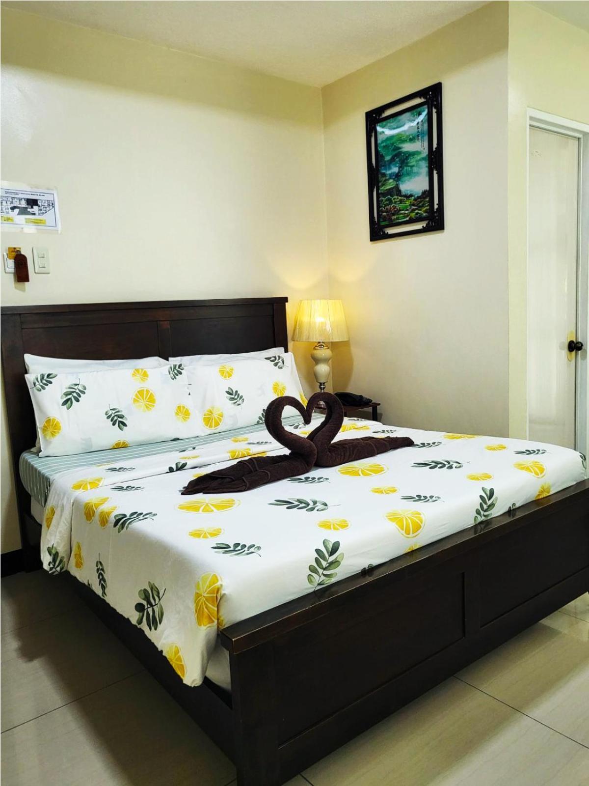 B&J Guesthouse And Tours Tagbilaran City Exteriör bild